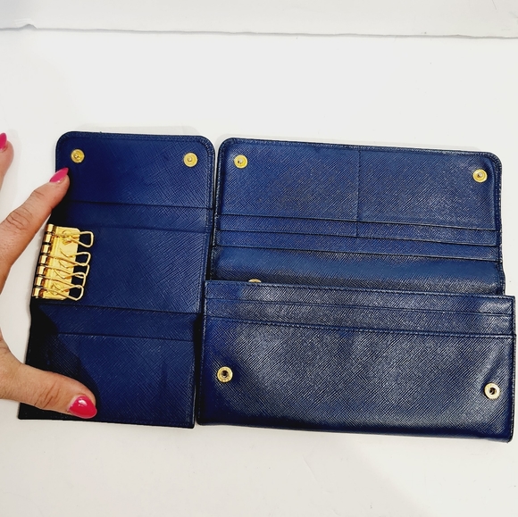 Prada Authentic saffiano leather blue continental wallet and key / card case - Picture 4 of 16